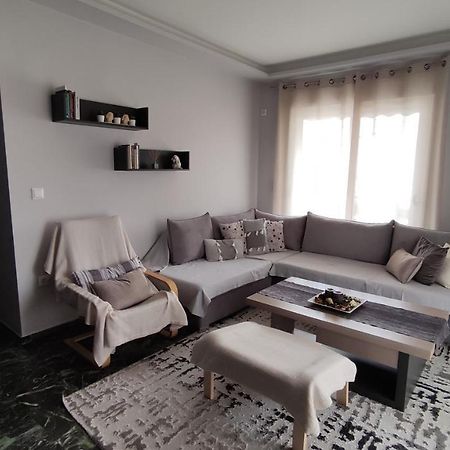 Two Bedroom Apartment In Атина Екстериор снимка