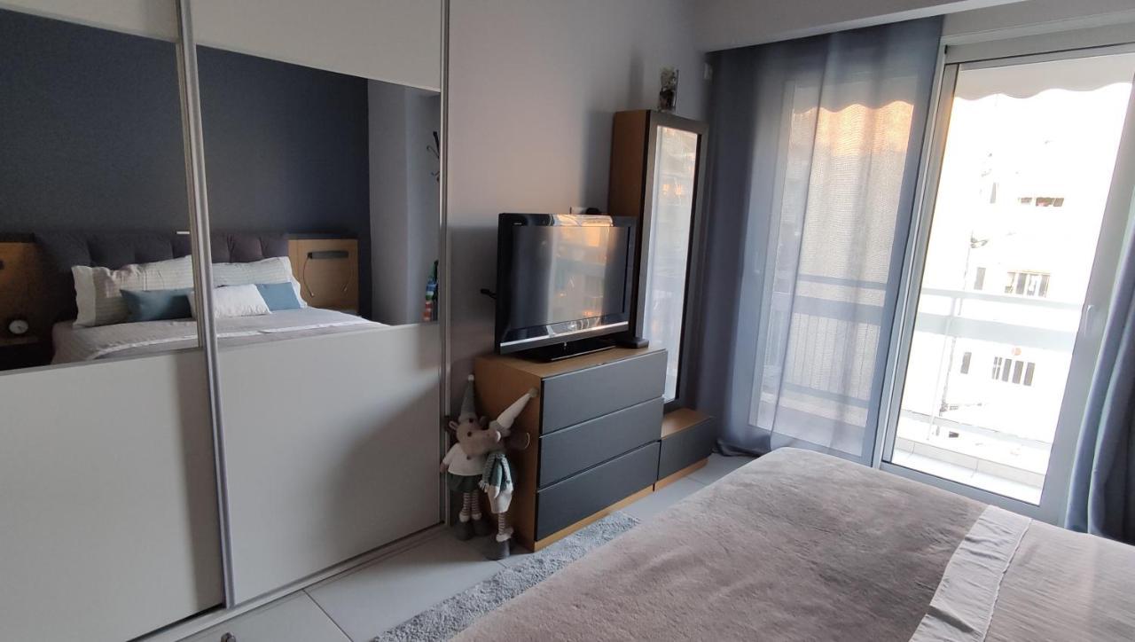 Two Bedroom Apartment In Атина Екстериор снимка